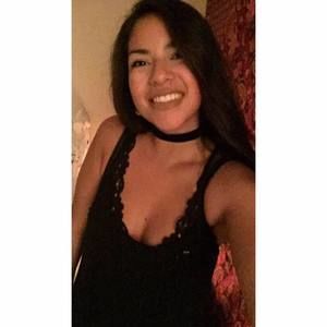 Meet your Posher, Danielle